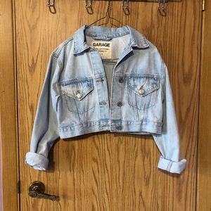 Light wash light jean jacket
